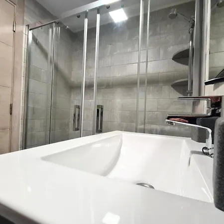 Apartament Con Piscina