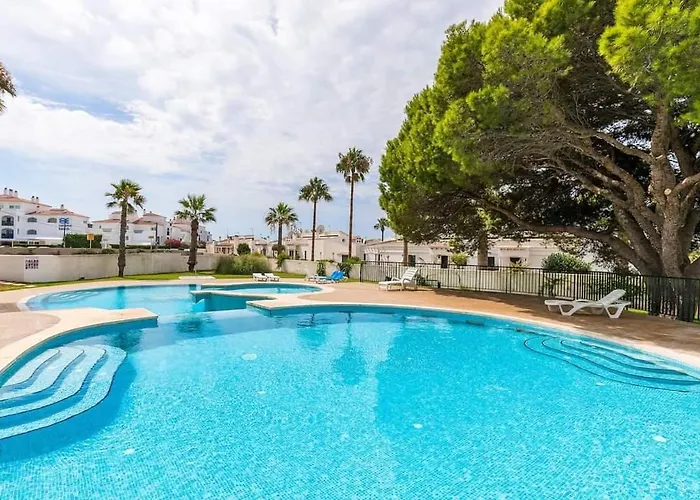 Apartman Con Piscina Cala en Bosch