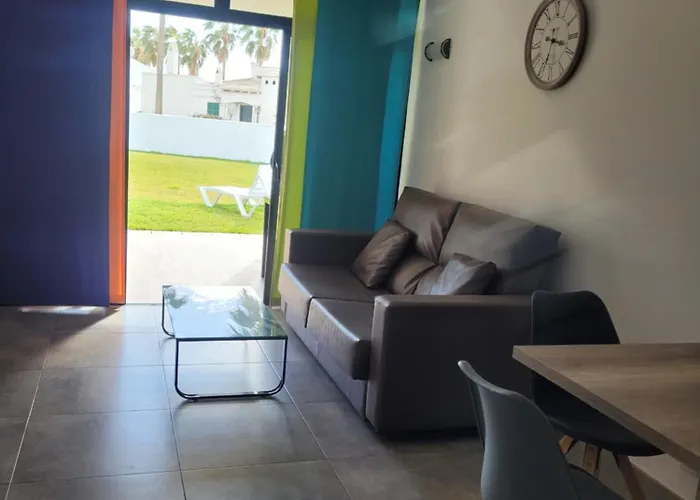 アパート Con Piscina